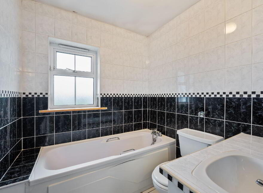 48 Hawthorn Drive, Ballea Woods, Carrigaline, P43PC93