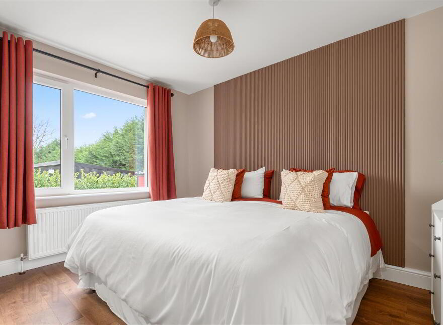 25 Belfast Road, Antrim, BT41 1NY