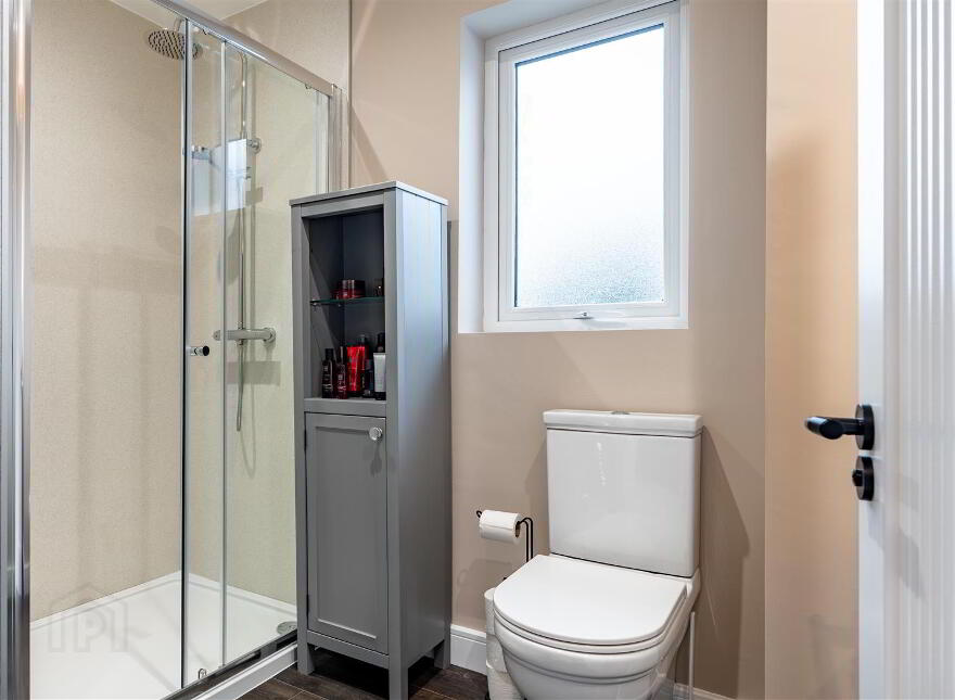 25 Belfast Road, Antrim, BT41 1NY