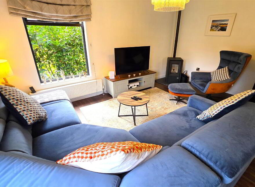 25 Belfast Road, Antrim, BT41 1NY