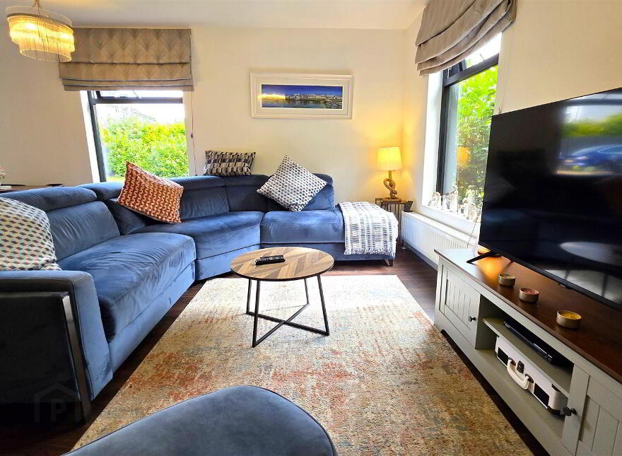 25 Belfast Road, Antrim, BT41 1NY