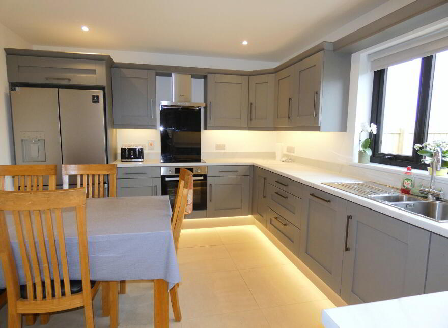 12 Bravallen Crescent, Ballymoney, BT53 7FN