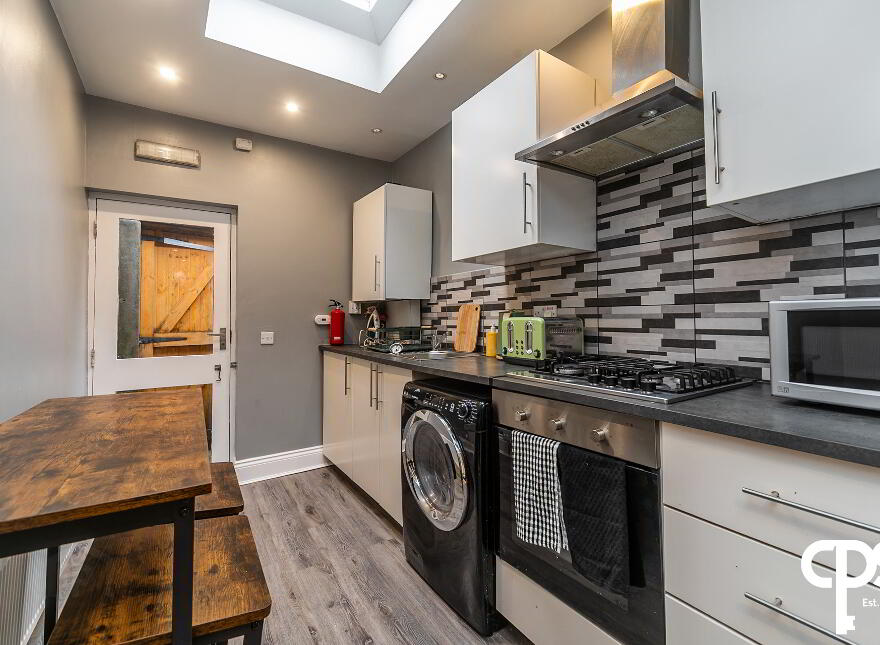11 College Place North (Planning For Short Term Lets), Belfast, BT1 6BE