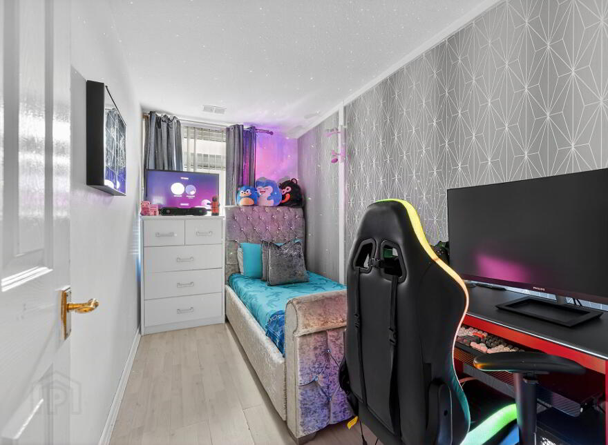 14 Finnis Close, Belfast, BT9 6QW