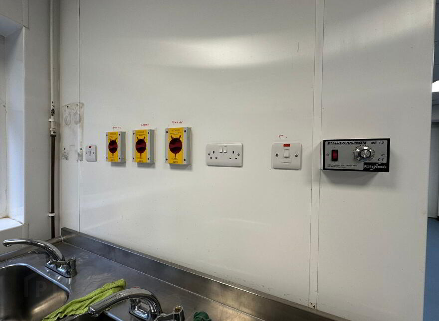 Commercial Kitchen Ronan Valley Business Park, 58-60 Ballyronan Ro...Magherafelt, BT45 6EW