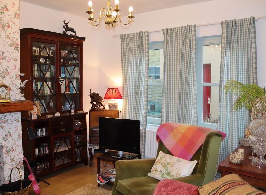 Puffin Cottage, Church Bay, Rathlin Island, Ballycastle, BT54 6SA