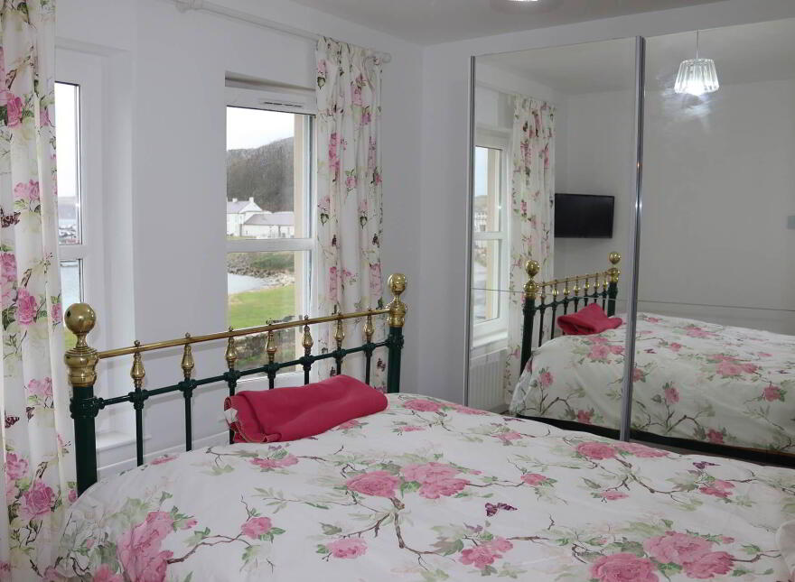 Puffin Cottage, Church Bay, Rathlin Island, Ballycastle, BT54 6SA