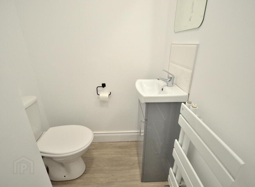 4 Upper Clifton, Ballyholme, Bangor, BT20 5HG