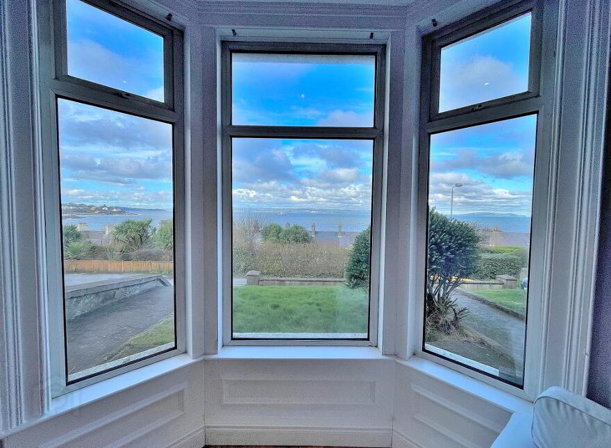 4 Upper Clifton, Ballyholme, Bangor, BT20 5HG