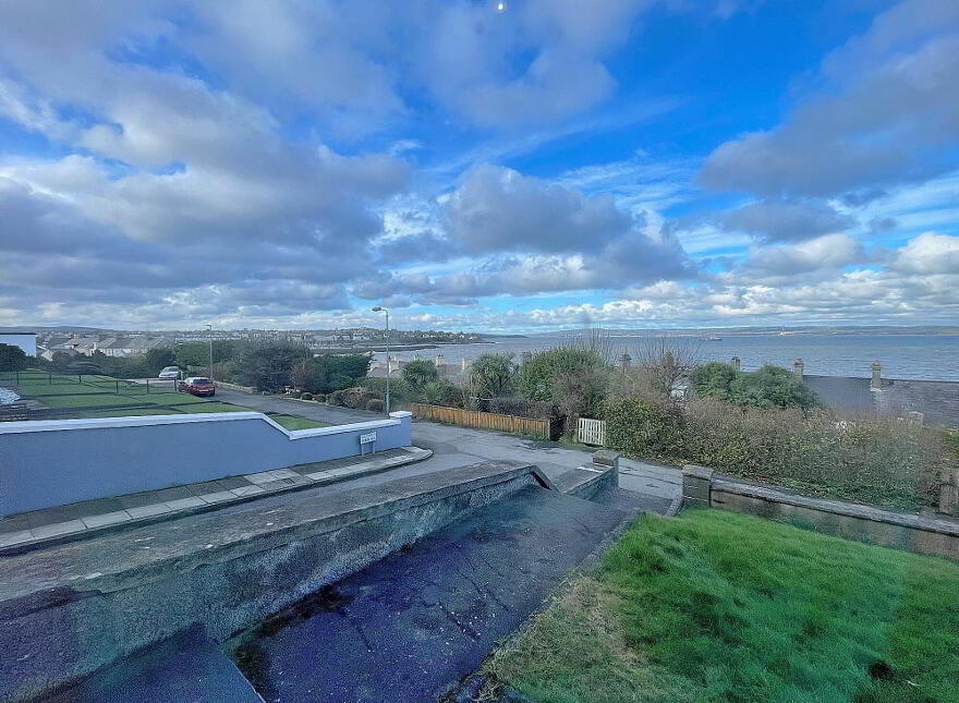 4 Upper Clifton, Ballyholme, Bangor, BT20 5HG