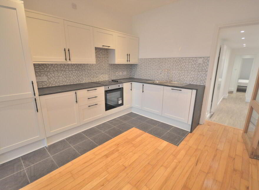 4 Upper Clifton, Ballyholme, Bangor, BT20 5HG