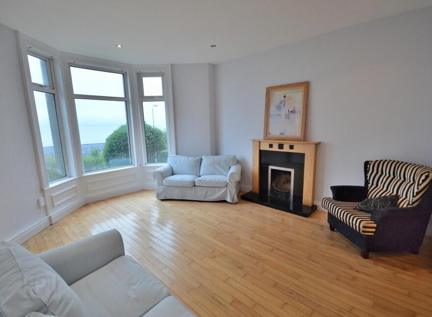 4 Upper Clifton, Ballyholme, Bangor, BT20 5HG