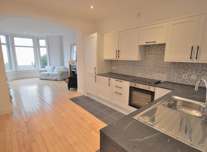 4 Upper Clifton, Ballyholme, Bangor, BT20 5HG