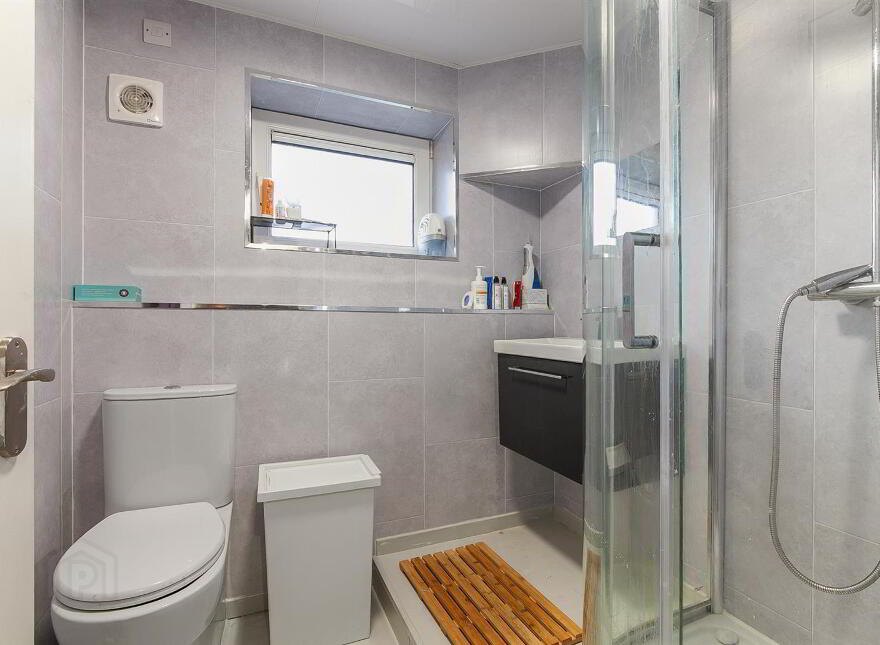 3A Glanroy House, Coolshannagh Park, Newtownabbey, BT37 9LB