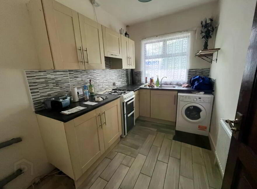 Lord Edward Street, Ballina, F26P9CA