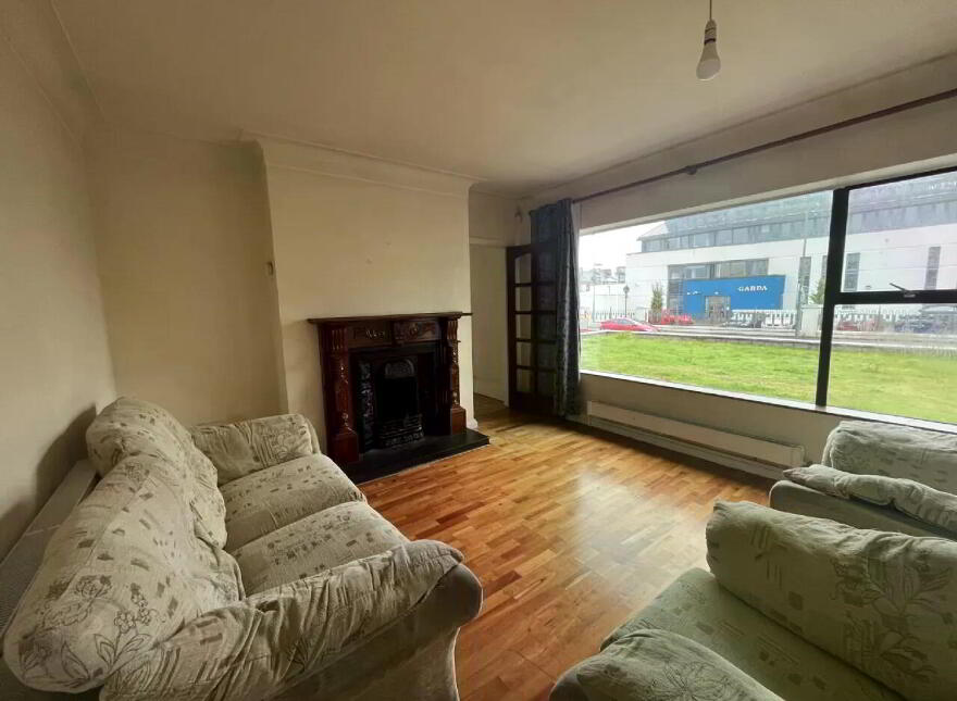 Lord Edward Street, Ballina, F26P9CA