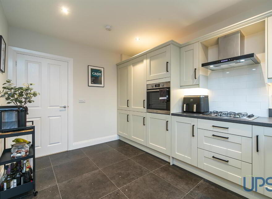 37 Sir Richard Wallace Gardens, Lisburn, BT28 3FL