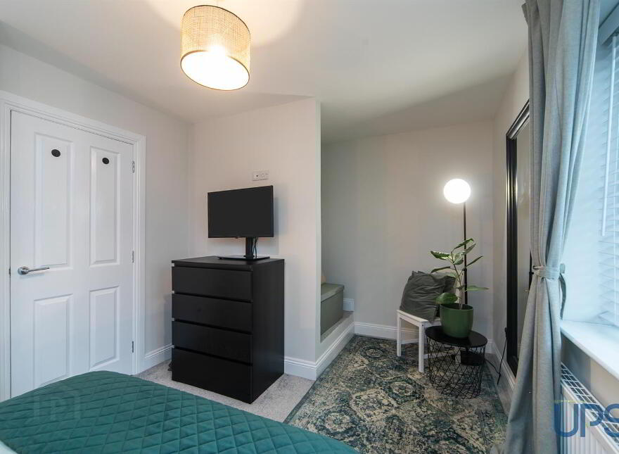 37 Sir Richard Wallace Gardens, Lisburn, BT28 3FL