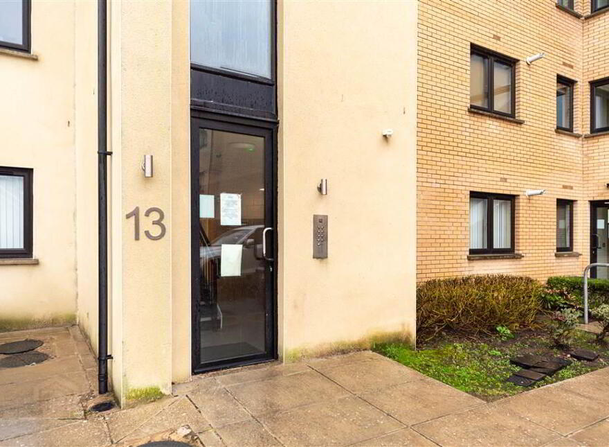 Apt 27, Titanic Walk, Newtownards Road, Belfast, BT4 1BT