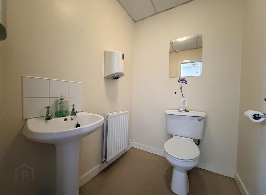 196 Duncairn Gardens, Belfast, BT15 2GN