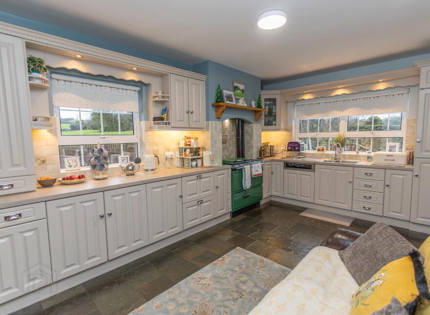 75 Millvale Road, Bessbrook, Newry, BT35 6JZ