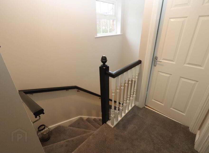 32 Mount Eagles Square, Dunmurry, Belfast, BT17 0GZ