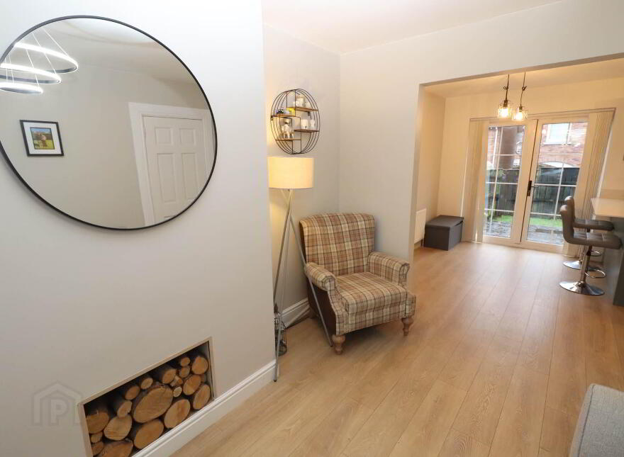 32 Mount Eagles Square, Dunmurry, Belfast, BT17 0GZ