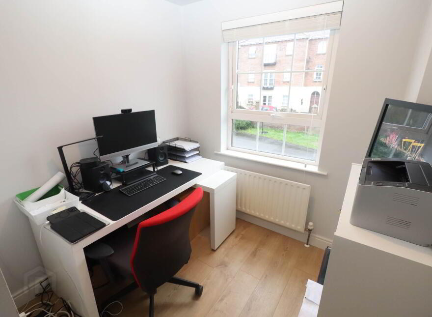 32 Mount Eagles Square, Dunmurry, Belfast, BT17 0GZ