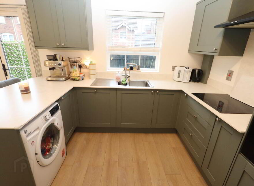 32 Mount Eagles Square, Dunmurry, Belfast, BT17 0GZ