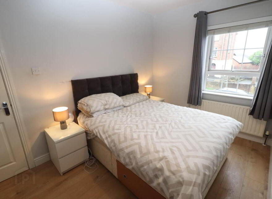 32 Mount Eagles Square, Dunmurry, Belfast, BT17 0GZ