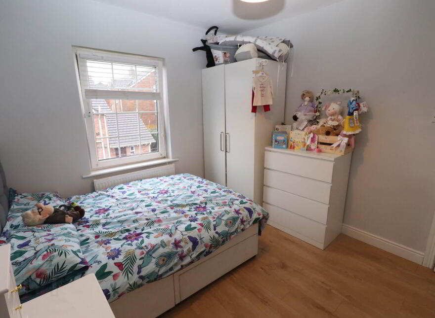 32 Mount Eagles Square, Dunmurry, Belfast, BT17 0GZ