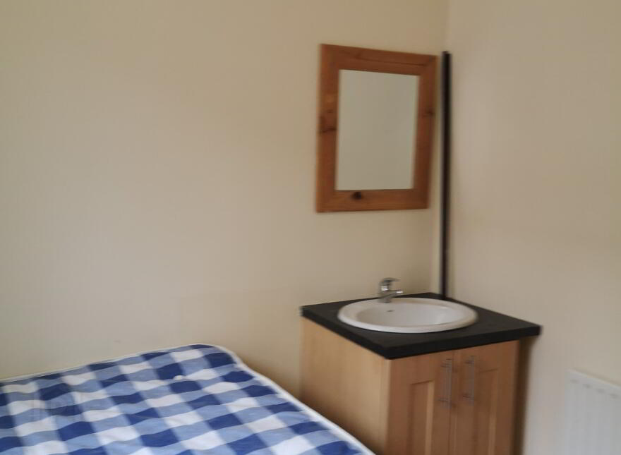 11 Agincourt Street, Belfast, BT7 1RB