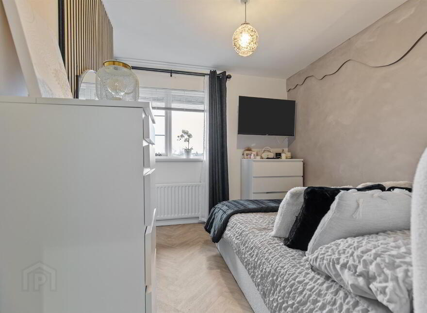 33 Old Mill Park, Dundonald, Belfast, BT16 1WF