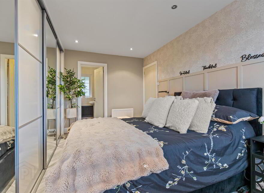 33 Old Mill Park, Dundonald, Belfast, BT16 1WF