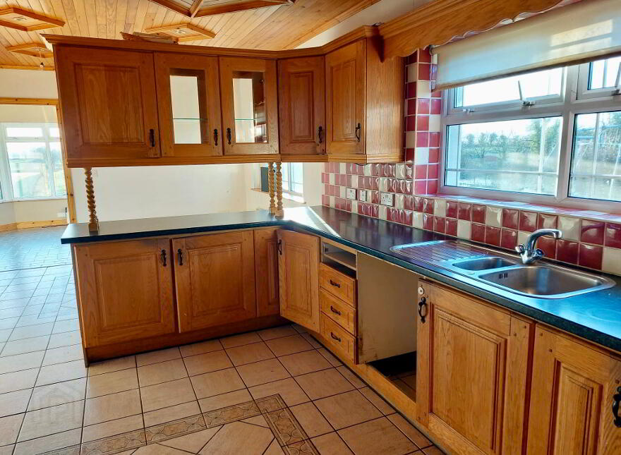 45 Rossdoney Road, Bellanaleck, Enniskillen, BT92 3AR