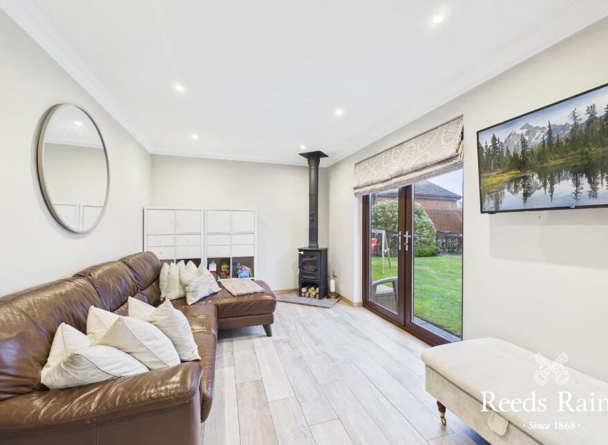 9 Portsmouth Gardens, Carrickfergus, BT38 7UN