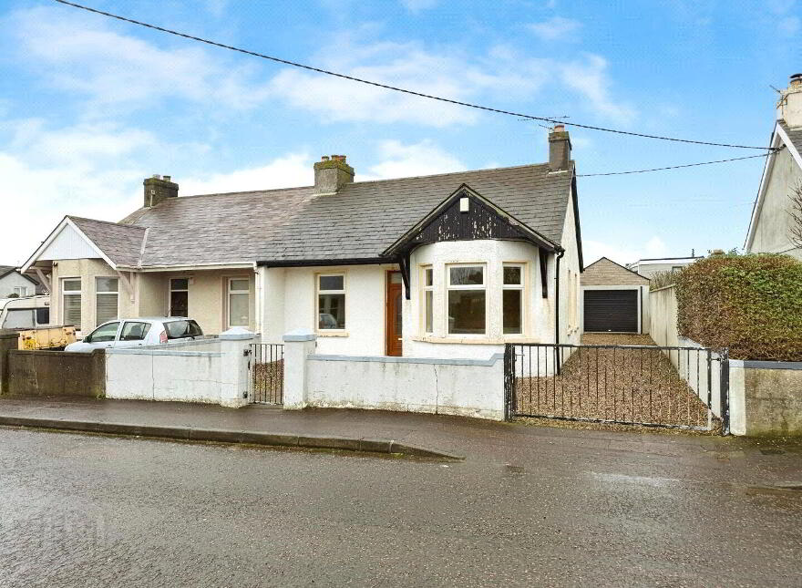 3 Queenora Avenue, Portstewart, BT55 7TW