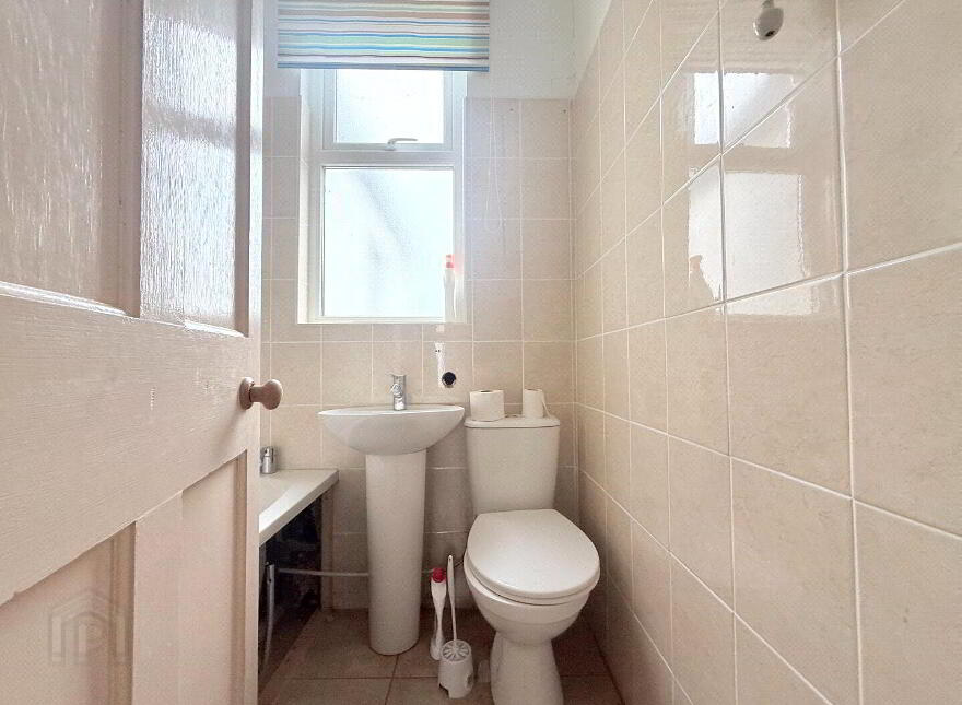 3 Queenora Avenue, Portstewart, BT55 7TW