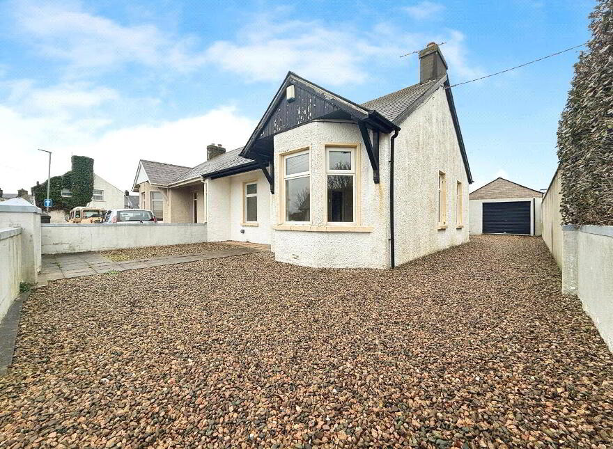 3 Queenora Avenue, Portstewart, BT55 7TW