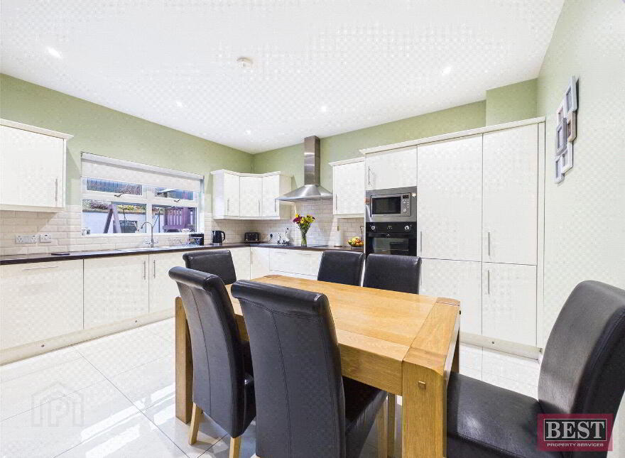4 Carneyhough Court, Newry, BT34 2TW