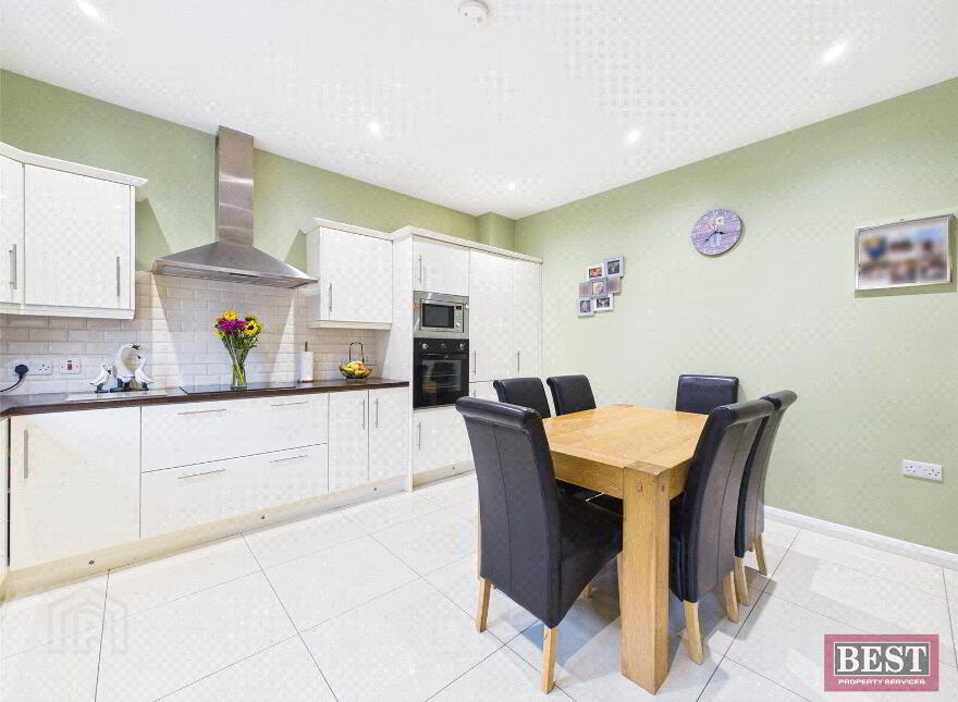 4 Carneyhough Court, Newry, BT34 2TW