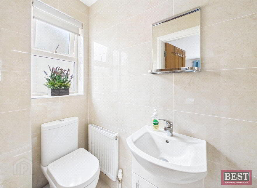 4 Carneyhough Court, Newry, BT34 2TW