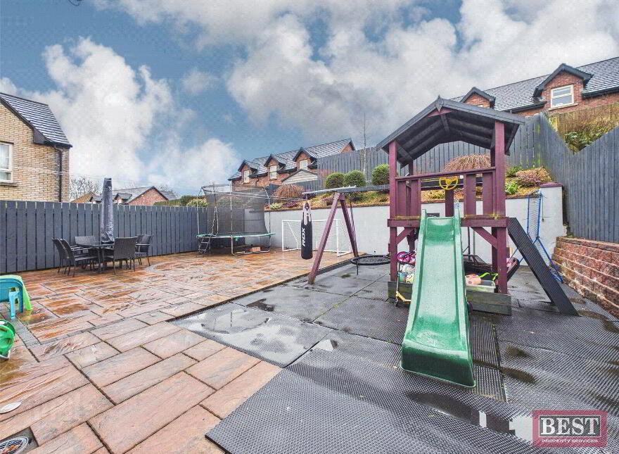 4 Carneyhough Court, Newry, BT34 2TW