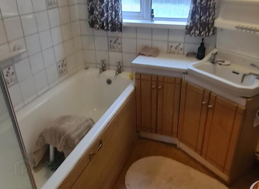 Bridge Street, Carrick-On-Shannon, N41PC93