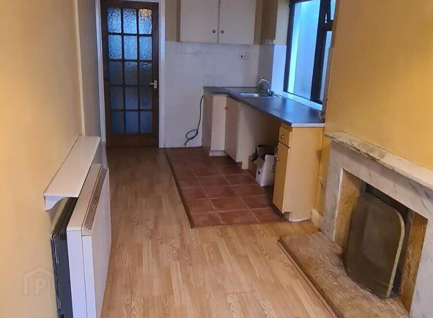 Bridge Street, Carrick-On-Shannon, N41PC93