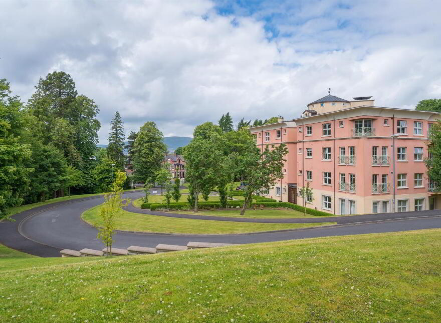 56 Danesfort, Malone, Belfast, BT9 5QL