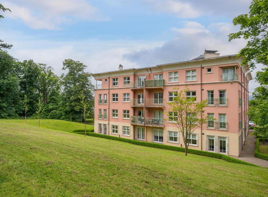 56 Danesfort, Malone, Belfast, BT9 5QL