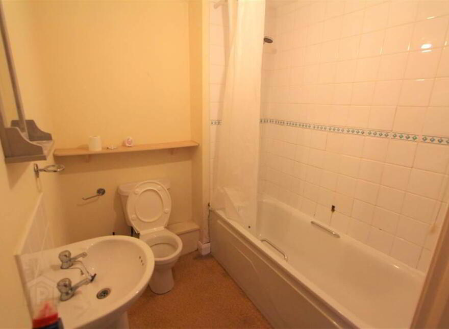 17 Dunmore Building, 32 Old Bakers Court, Belfast, BT6 8QX
