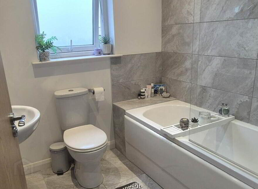 2 Ashbrook Court, Waterside, Derry / Londonderry, BT47 3FA