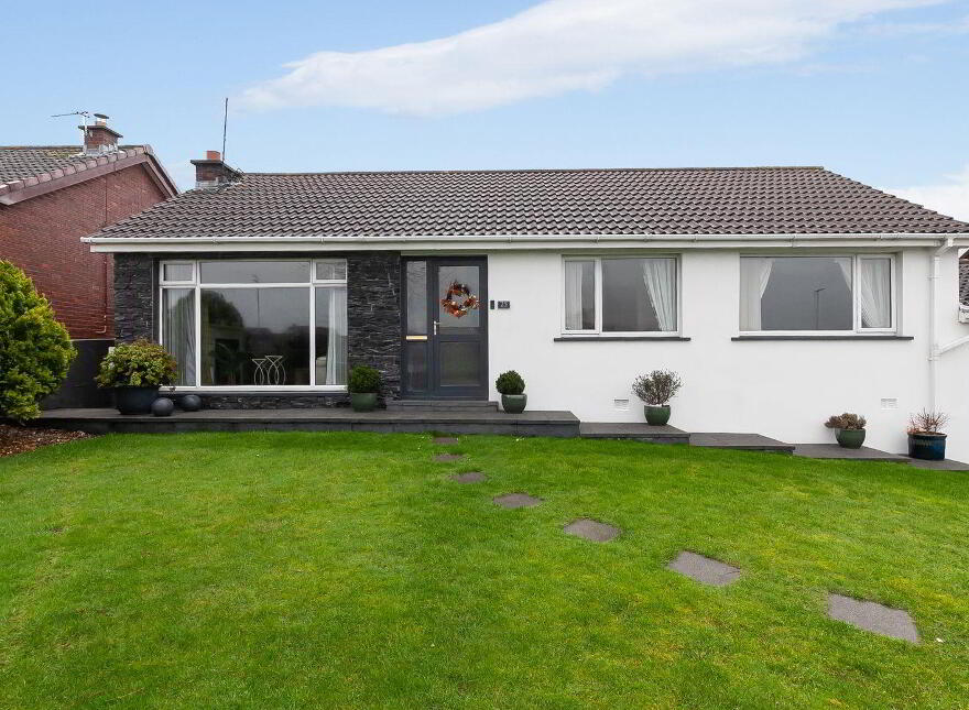 25 Ballymacormick Avenue, Bangor, BT19 6AY